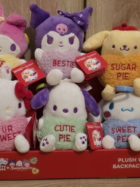 Entire (6) Hello Kitty and Friends x Sweethearts Plush  Bag Clip Collection